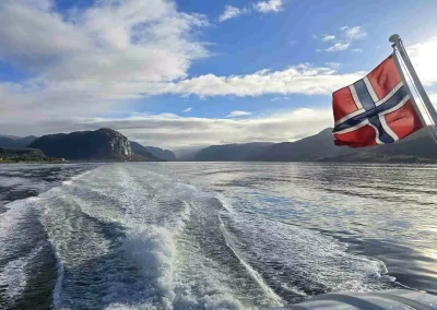 Rejs po wodach Lysefiordu